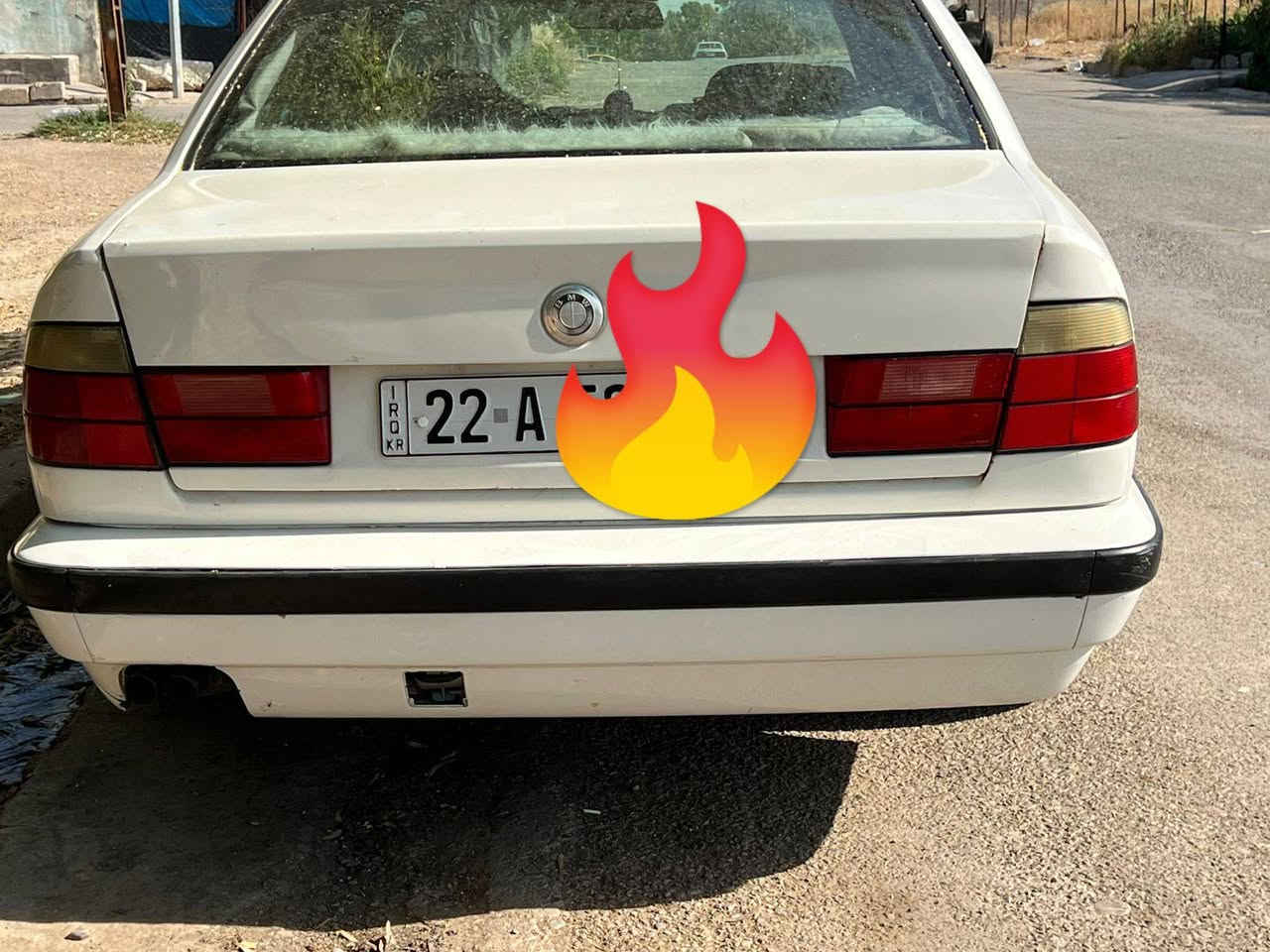 بي ام لون ابيض حجم 520 كير عادي موديل 1992 سيارا نضيفه حلوه سبورتي كلشي بيها جديد وثم اربيل سنويا جديده تخم جديد كير محرك شرط مكان السيارا موصل الايسر الموبايل ***********
