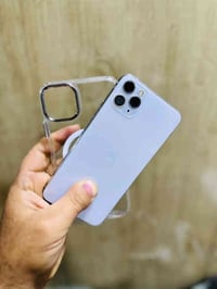 11 برو ماكس 📍ذاكرة 256   📍بطارية 77   📍مستبدل شاشة فقط   📍فيس إيدي متو...