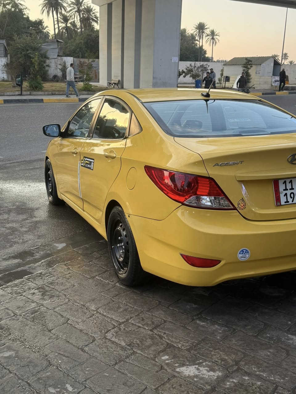 السلام عليكم
اكسنت 2015 وارد امريكي 
رقم بغداد 
حادثها جاملغ وربع البنيد جهة السايق 
حداديه وميكانيك مكفول 
تبريد ثلج 
كهربائيات شغاله 
مكاني بغداد الحريه 
***********
