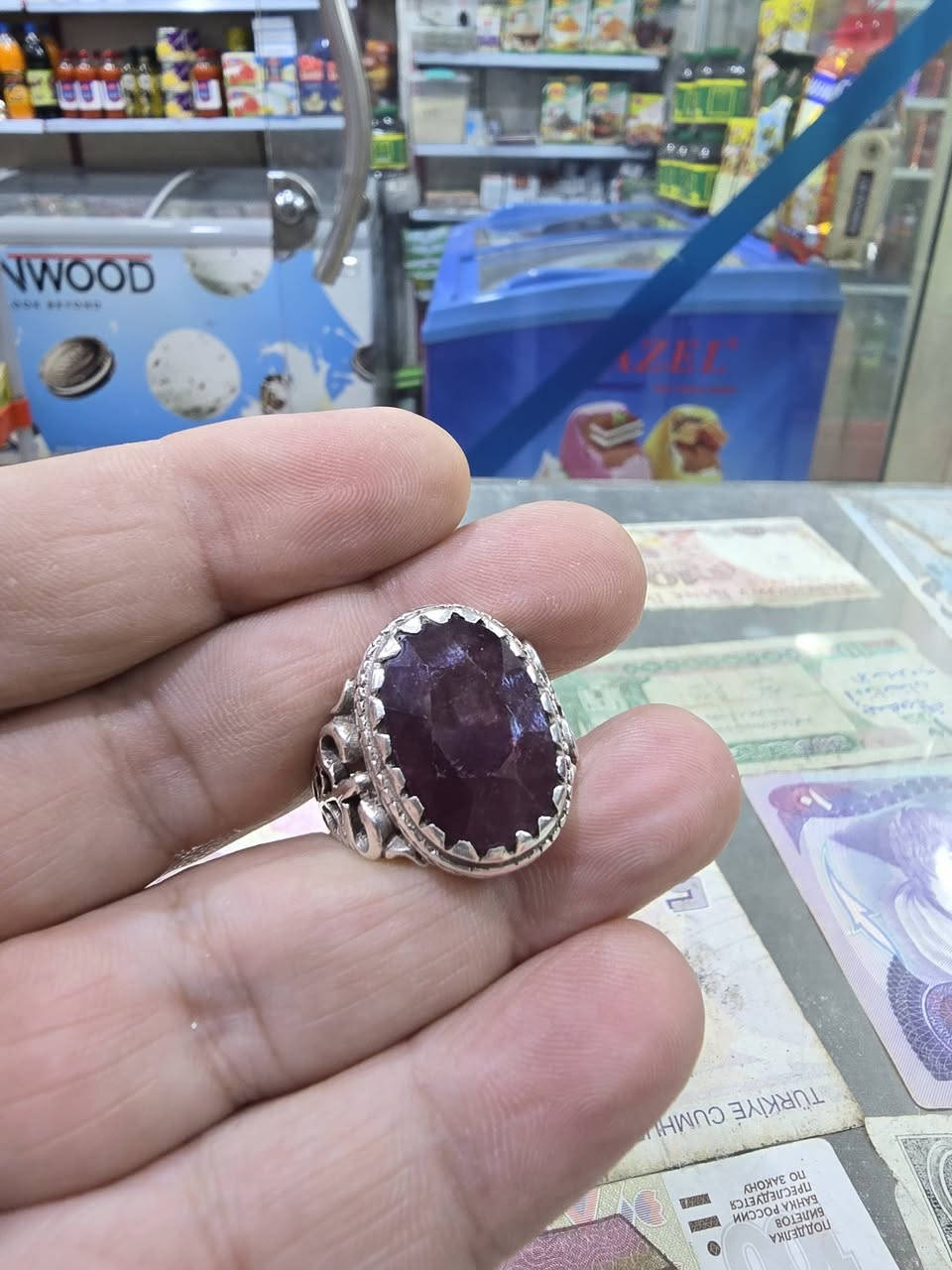 ياقوت الفريقي احمر 
قياس لخاتم ٢٣


**إذا كنت صاحب هذا الإعلان وتريد حذفه لأي سبب، رجاءا أرسل رسالة إلى الدعم الفني**