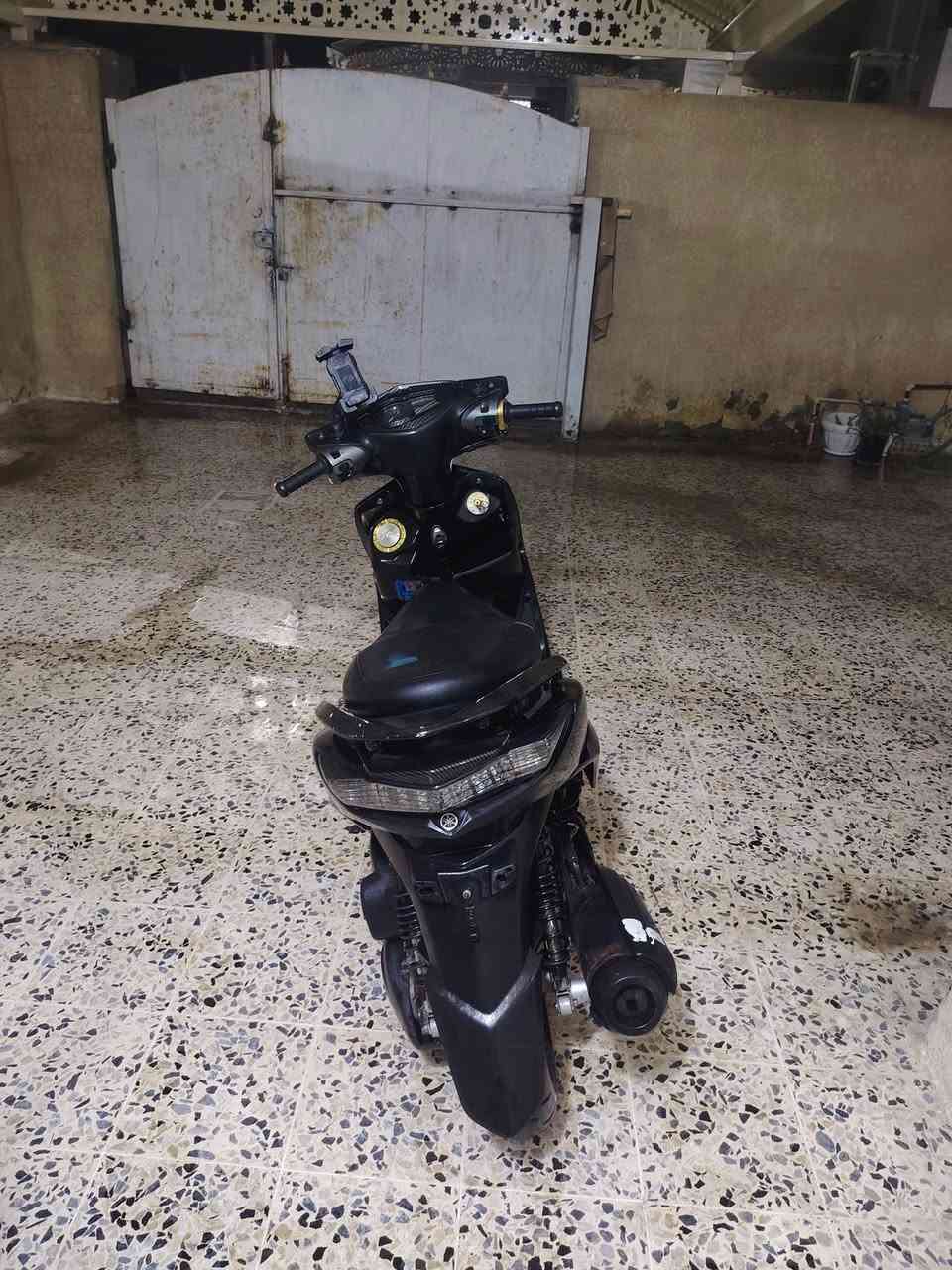 سلام عليكم سكنس لد موديل 2012 جديد بوشه 58 عليهه تزويدات السعر 850 بيها مجال ***********
