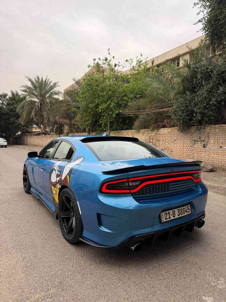 السلام عليكم للبيع جارجر 6400
 سكات باك سوبر تراك باك٢٠١٨
ماشيه ٥٣ الف 
حادثه جداً بسيط بدون لغد بدون شاصي بدون ايرباك بنيد فقط مبدل ومصبوغ وشبر بالجاملغ الايسر الخلفي كلير مو اكثر من شبر 
تراي زيرو سياره جاهزه صدر تايرات دسكات 
مواصفات السياره 
شاشه كبيره كار بلي
تشغيل عن بعد
شفتات ستيرن
كشنات كنتاره وجلد 
كشنات كهرباء 
كشنات الاماميه تدفئه تبريد
الكشنات الخلفيه تدفئه
خزن ميموري
كامره دواره 
حساس خلفي 
رادار جانبي
مري قلاب 
نقطه عمياء
مري تدفئه 
ستيرن تدفئه
الاظافات الي ع السياره
بيه دركه فور جت الياف طبيعي
بيهه ويل نجمه خسفه قويه اصلي 
تايرات خلفيه ٣١٥ امامي ٢٧٥
لد تكساس 
كت لحايه لامع
بيهه اويل برثر 
شوته K&n
اويل كاج كان
ستريس بار اصلي 
بيهه برمجه مصطفى ايگل 
كت اوف وطلقات وببكورن
سياره كلش قويهه 
فول نعومه 
السعر ١٩٥ وبيهه مجال للطيبين الماعنده ياخذه بلاش
مكاني بغداد حي توس افاق عربيه
*********** تونس
