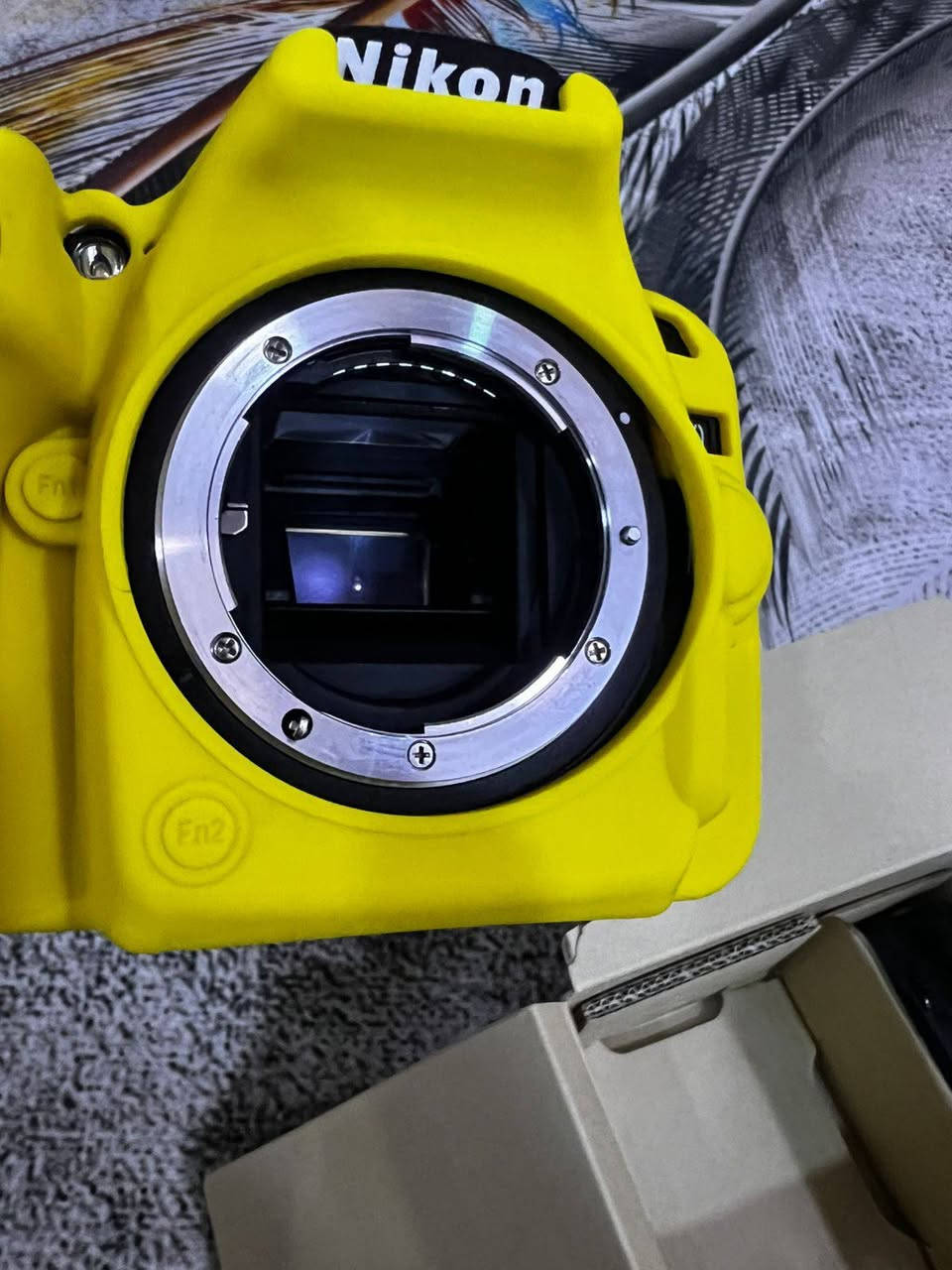 نيكون 7500 نضافة فول + مكفوله من كلشي للبيع مع كارتونتها وجميع ملحقاتها *********** او خاص
