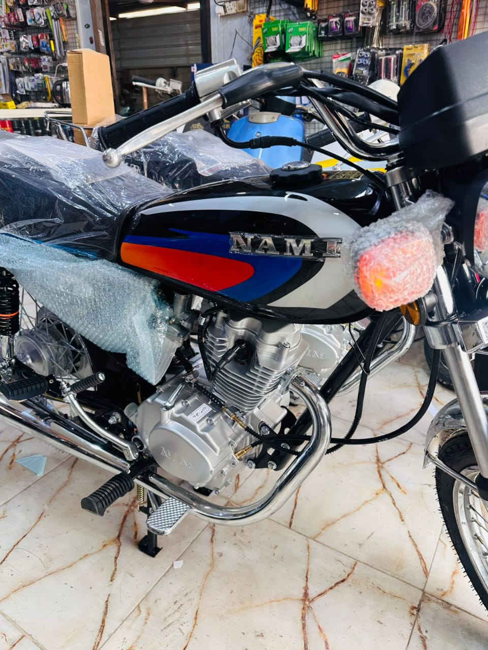 سلام عليكم  دراجات نامه سكنر وكيل تجي بكارتون عنوان ميسان قضاء الميمونه  سعر خاص عله رقم ***********
