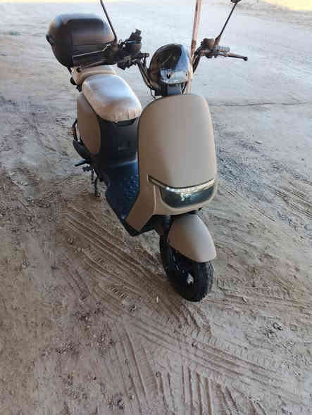 السلام عليكم دراجه شحن للبيع اربع بطاريات دراجه نضيفه اربع نمر نضام الرجواع للخلف حساس بريك امامي خلفي جنطه كبيره سرعه 50 الاستفسار خاص او الاتصال ***********
