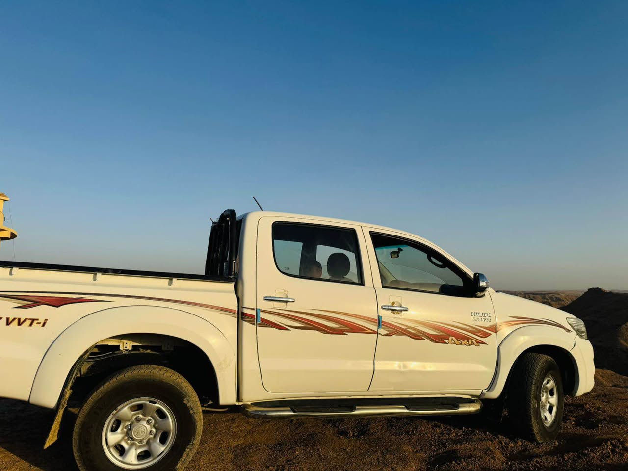 السلام علیکم
پیکاب تویۆتا مەرزیە 
مۆدێل ٢٠١٤
دوو پارچە بۆیاغ
سەیارەی دەستە زۆر خاوین ماوەتەوە
٢٠٠ دووسەت هەزار رۆشتیە
ژ.م *********** 
*********** سوران, أربيل
