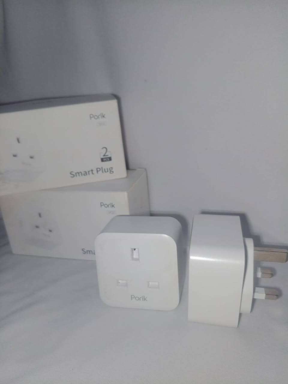 كامرات فور كي هنه وغراضهن حلوات وشحنهن تايبسي
نقاط ذكيه تشتغل من خلال تطبيق تتحكم بيهن
زنون سياره ثلجي يخبل وقوي وحته تحويلات بي ليفدنه اني خادم***********
