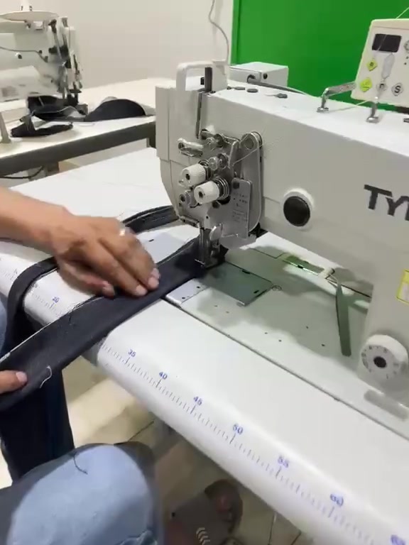 ✨ ماكينة TYPICAL الصناعية... قوة، دقة، وإنتاجية عالية! ✨

لو بتدور على ماكينة احترافية تضمنلك جودة وسرعة في الشغل، فـ Typical هي الاختيار المناسب. 👌

✅ 2 إبرة – كروشيه لغرز متناسقة وتشطيب احترافي.
✅ سيرفو موتور موفر للكهرباء وهادئ في التشغيل.
✅ تحكم إلكتروني سهل ودقيق.
✅ سرعة عالية تناسب الإنتاج المكثف.
✅ خياطة قوية وثابتة بأعلى جودة.
✅ مناسبة لمختلف أنواع الأقمشة.
✅ خامات متينة وعمر افتراضي طويل.

📩 للاستفسار عن السعر أو أي تفاصيل، ابعتلنا رسالة وهنرد عليك في أسرع وقت.

#Typical #ماكينات_خياطة #ماكينة_صناعية #2_إبرة #كروشيه #مصانع_الملابس #ورش_الخياطة #معدات_الخياطة


**إذا كنت صاحب هذا الإعلان وتريد حذفه لأي سبب، رجاءا أرسل رسالة إلى الدعم الفني**