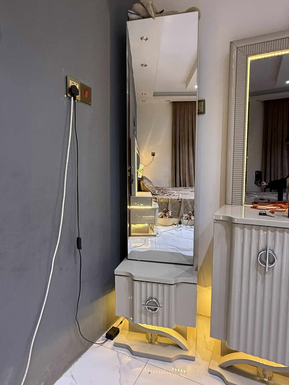 للبيع نهايته مليون ٦٠٠ بغداد. كاضميه


**إذا كنت صاحب هذا الإعلان وتريد حذفه لأي سبب، رجاءا أرسل رسالة إلى الدعم الفني**