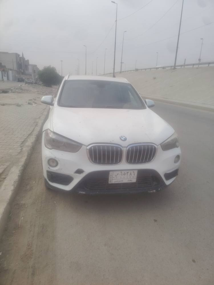 السلام عليكم BMW x1 2016 للبيع مكينه ٢٠٠٠ مكينه جديده بيه الكير ايخربط مواصفاته بصمه جلد باب خلفي كهربائي المكان بغداد البلديات *********** السعر١٤٠ وبيه مجال اذا كومراوس بغداد, العراق
