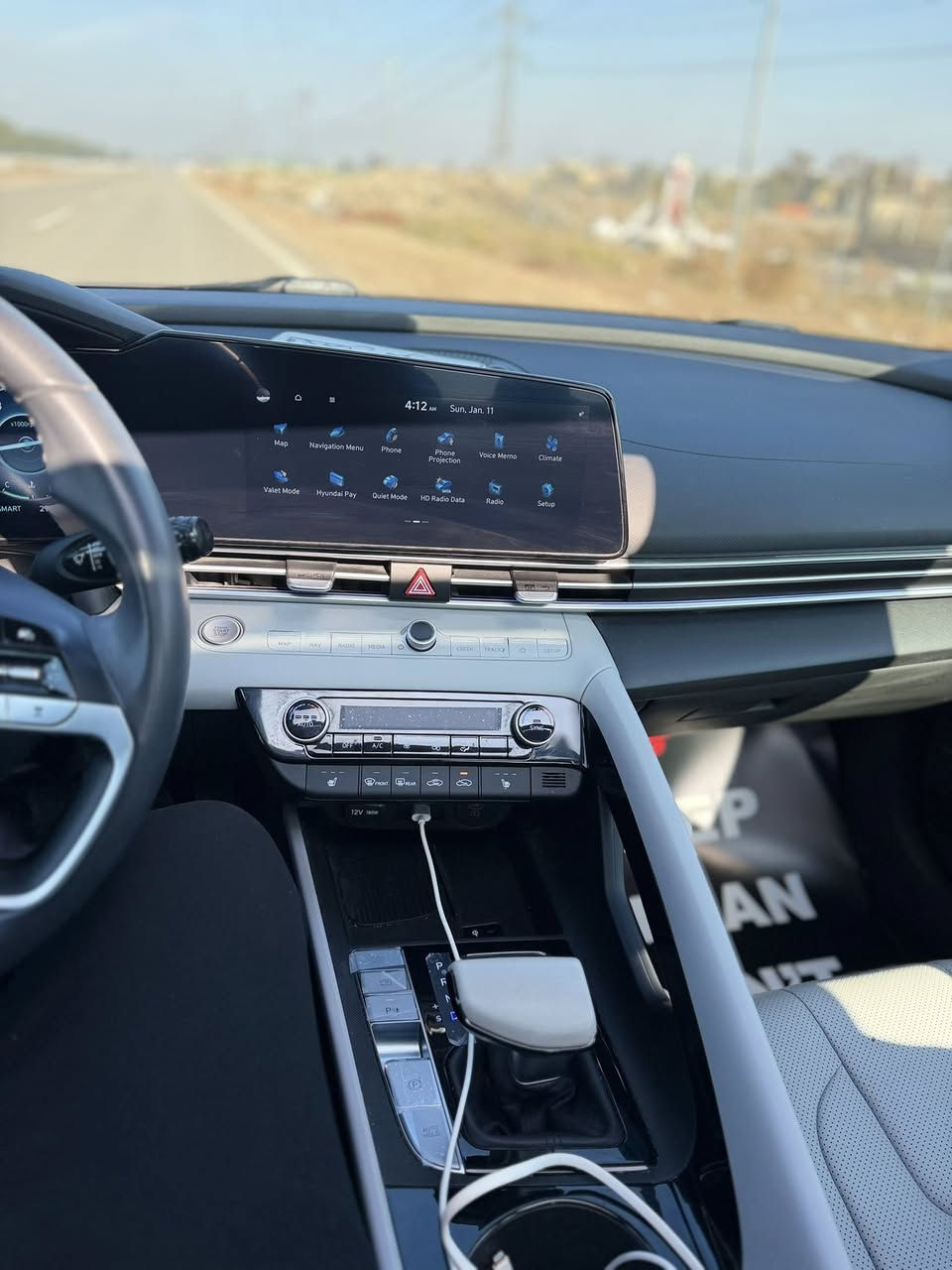 الإنترا موديل 2024 limited فول مواصفات للاخير اعلى مواصفات ب الالنترا
المواصفات.......

فتحه سقف اسلايت 

بصمه تشغيل عدد 2

بصمه ابواب 

تشغيل عن بعد 

رادار أمامي 

لد داخلي 64 لون متغير

كشن جلد

كشن تدفئه

كشن كهرباء

تبريد منفصل 

شحن لاسلكي

تدفئه ستيرن

سيتم سماعات BOSE

رادار خلفي 

رادار جانبي 

رادار امامي 

ويل كب كروم بلادي

للبنات زنون عدسه عدد2 وليس لد عدسه 

تحديد مسار 

مثبت سرعه 

وقوف ذاتي 

مانع اصتدام

شاشه ثلاث انظمه (سمارت - نورمال - سبورت )

شاشه دجتال  متصله 

كامرا امامي وخلفي

محرك 2000دوش

السياره نضيفه بشكل

أربع كاميرات محيطية

كشنات كهرباء

حساسات امامي

حساسات خلفي

اللون ابيض صدفي  

بدون رقم 

منفيس بأسمي 

الاتصال ***********0 واتساب فقط 

العنوان بغداد الحسينيه
