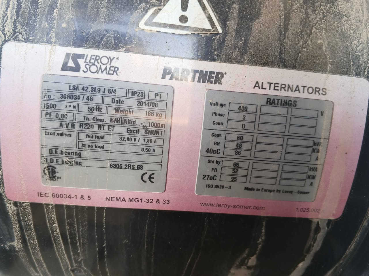 🔥 للبيع مستعجل 🔥

مولد كهرباء بحالة جيدة وشغال 100% وجاهز للتشغيل.

⚡ القدرة: 60 KVA
⚡ الفولتية: 400 فولت (ثلاثي الطور)
⚡ التردد: 50 هيرتز
⚡ التيار: تقريباً 86 أمبير
⚡ ستاندباي: 66 KVA

مناسب للمشاريع والمعامل والاستخدام المستمر، فحص وتجربة موجودة.
المولد نظيف وما يحتاج صرف، البيع بسبب الحاجة.

السعر غير  قابل للنقاش للجادين فقط.
للاستفسار مراسلة خاص أو اتصال 📞
‏‪***********‬‏ الفلوجة, الأنبار
