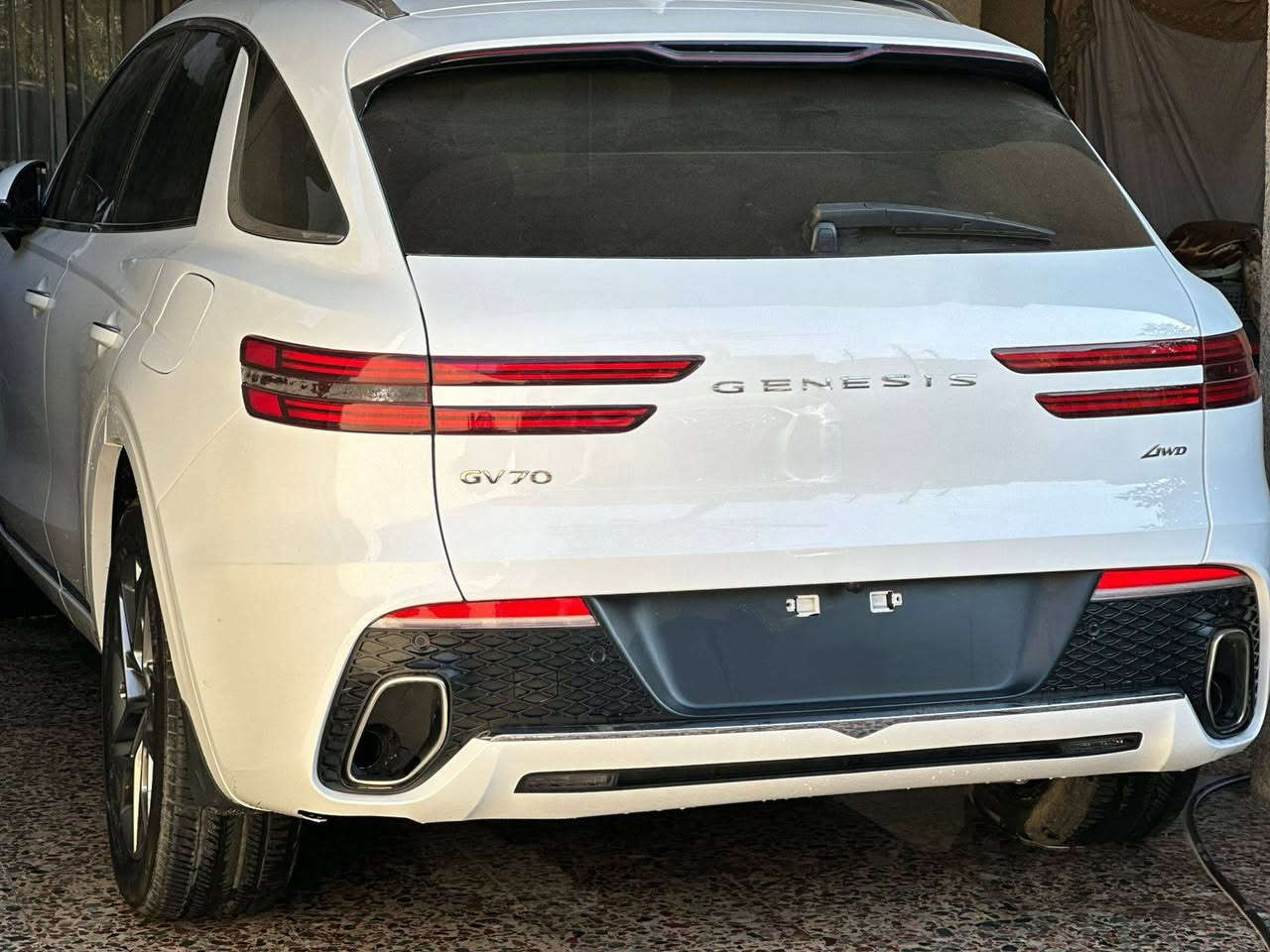 سلام عليكم
للبيع جنسزز موديل 2024
محرك 4 /2500 تيربو
مواصفات 
بنروما
بصمة
تشغيل عن بعد
كير ماوس
كشنات جلد 
كشنات تدفئة تبريد 
جنطة كهرباء 
قيادة ذاتية
تحديد مسار
شعار جنسيزز بل ابواب 
بعد اكو هواي مواصفات ماذاكرهة
سعر 310 وبيهة مجال 
للاستفسار واتساب 
***********
