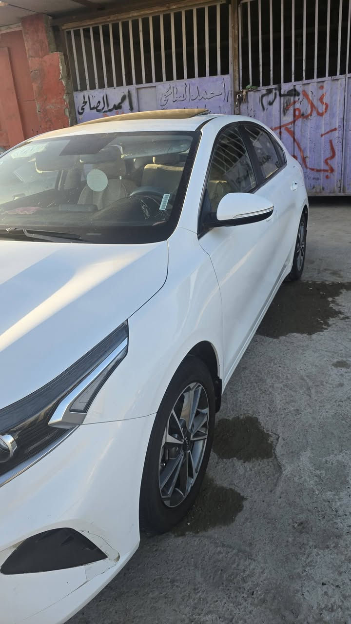 السلام عليكم ورحمة الله وبركاته 
سيراتو موديل ٢٠٢٣  للبيع مواصفات فول مكفوله كفاله عامه الرقم بغداد مشروع وطنية مكينه ٢٠٠٠ السعر ١ط١٨٧ ورقه
***********
