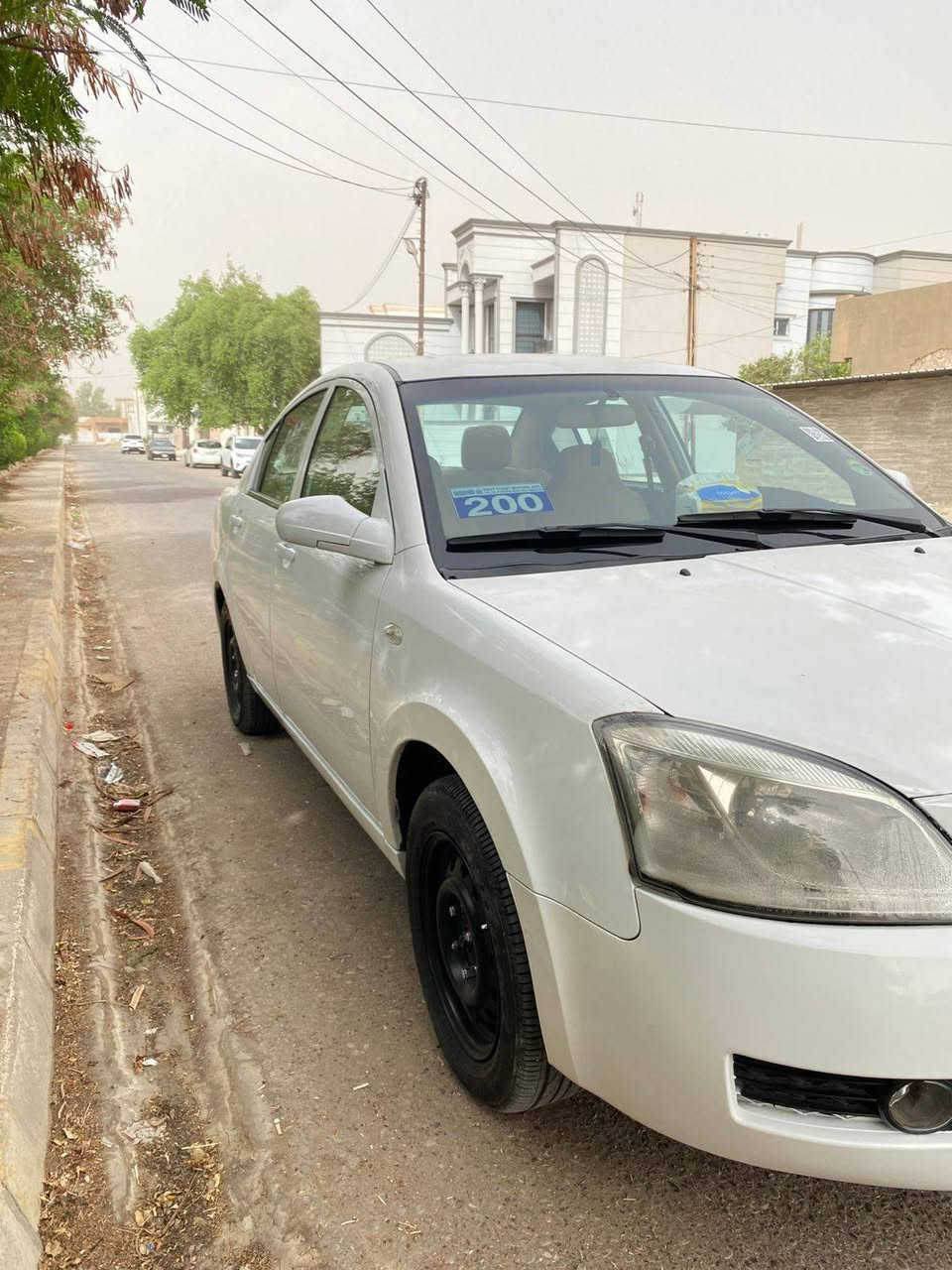 سلام عليكم سيارة شيري A5 موديل 2013للبيع سنوية بأسمي لسنه 2028 بدون ضرر بس قطعة شبر بارد بل باب خلفي مكاني كركوك رقم الهاتف ***********
