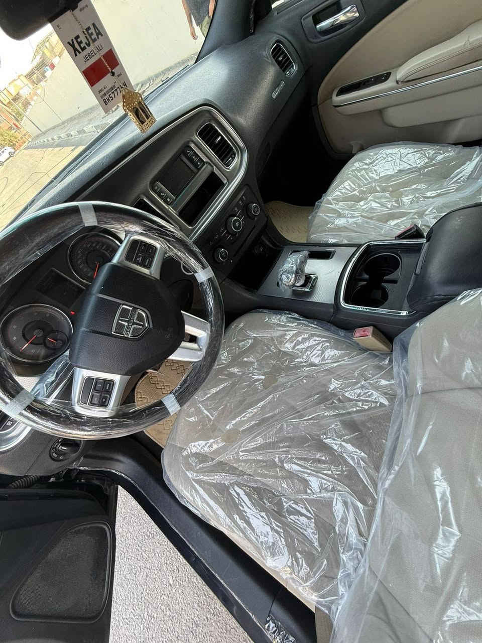 🫱سلام عليكم من رخصت الادمن
سيارا ادوات ادوات 
جارجر 14خليجي اصل
كفاله عامه من كصه من ضربه 
من سرقه 
سيارا انتر بول 
ماعده بيها 3قطع صبغ مو بل عراق مصبوغه بل خارج
سيارا جديده معنه كلمه 
مكينه وكير بل جيس
حداديه 100/100
لايت زنون 
تايرات جدد 
جام وتو
تبريد تدفئه شغال
تحكم ستيرن
شاشه
مضخمات 
بيها بعد هواي مواصفات 
بيها ارقام وسنويه اصوليات 
⁦;⁠)⁩سعرها 75وبيها مجال قليل وانه بل خدمه ⁦:⁠'⁠(⁩ 
مكان سيارا بصرا /***********/
