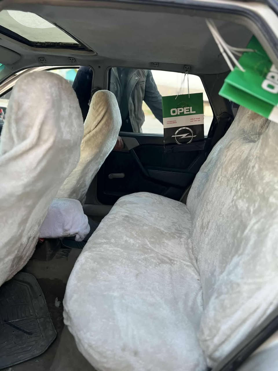 ئۆپڵ ڤیکترا بۆفرۆشتن سعر 20مەجالێ کەم   بێتەقەوڕەقە ماڵ دۆست مەکینە20ئاڕم پلاسیک مۆدیل1996هەموگیانی ئیشەکات ***********
