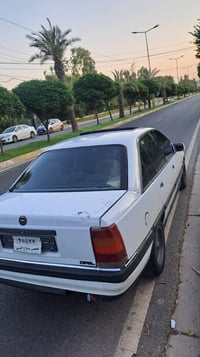 اوبل اوميغا • ١٩٩٣ • مكينة ٢.٠