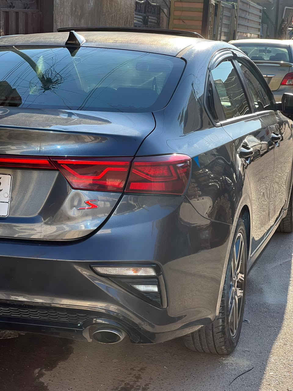 السلام عليكم فورتي 2019 رقم بغداد
السياره بدون صبغ وبدون تبديل حادثهه بارد  فقططط 
المواصفات فئه S
فتحه 
بصمه(تحوير)
تشغيل عن بعد
تحديد مسار 
رادار توقف ذاتي 
بكلايت لد (LED)
كير محور AT (المرغوب)
السعر 127 وبيهه مجال للشراي 
السياره كامله على اخر حبايه نقصهه بوليش فقط مكاني بغداد اي استفسار ***********
