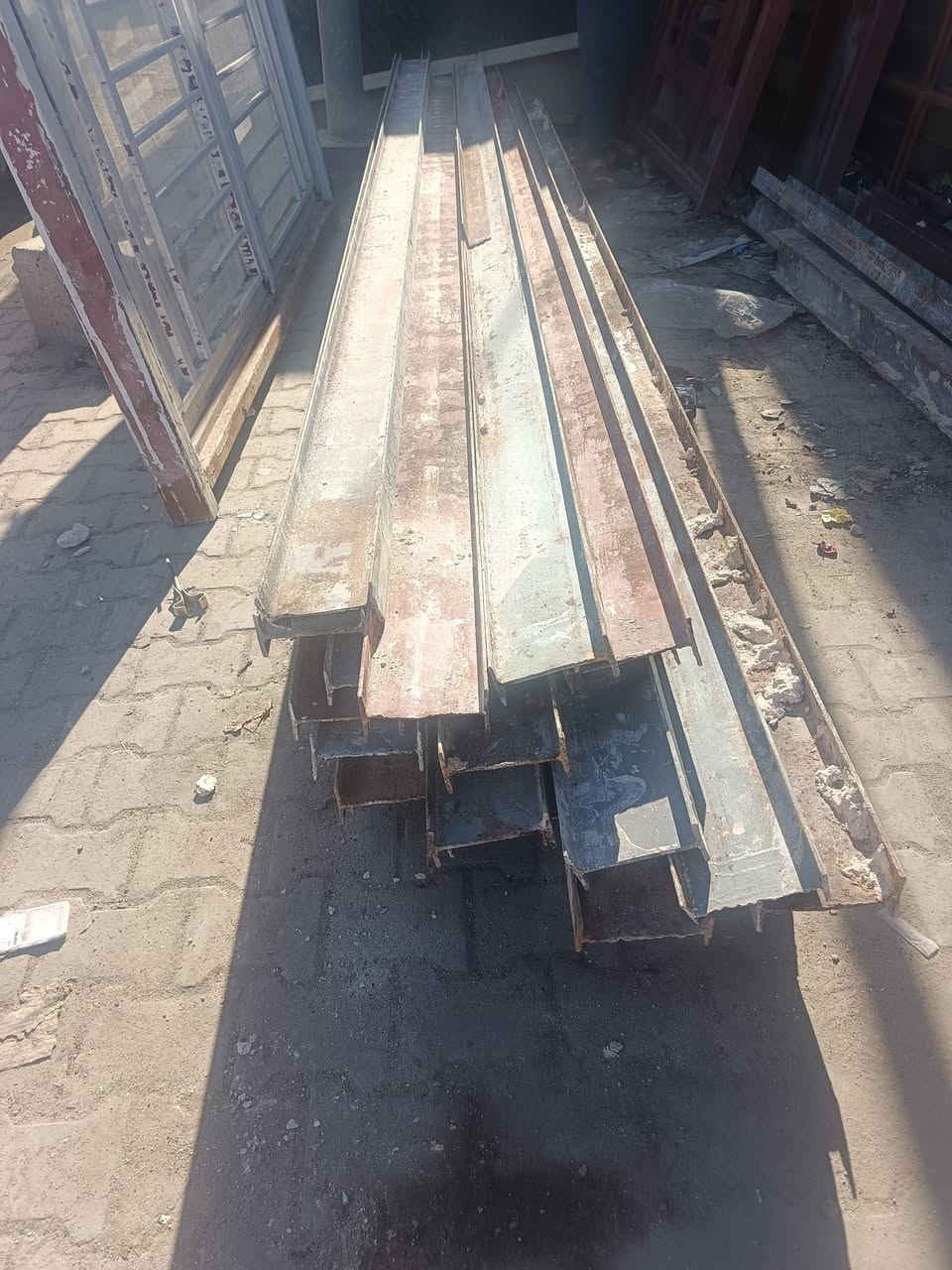 السلام عليكم شيلمان كميه للبيع مكان كربلاء ***********
