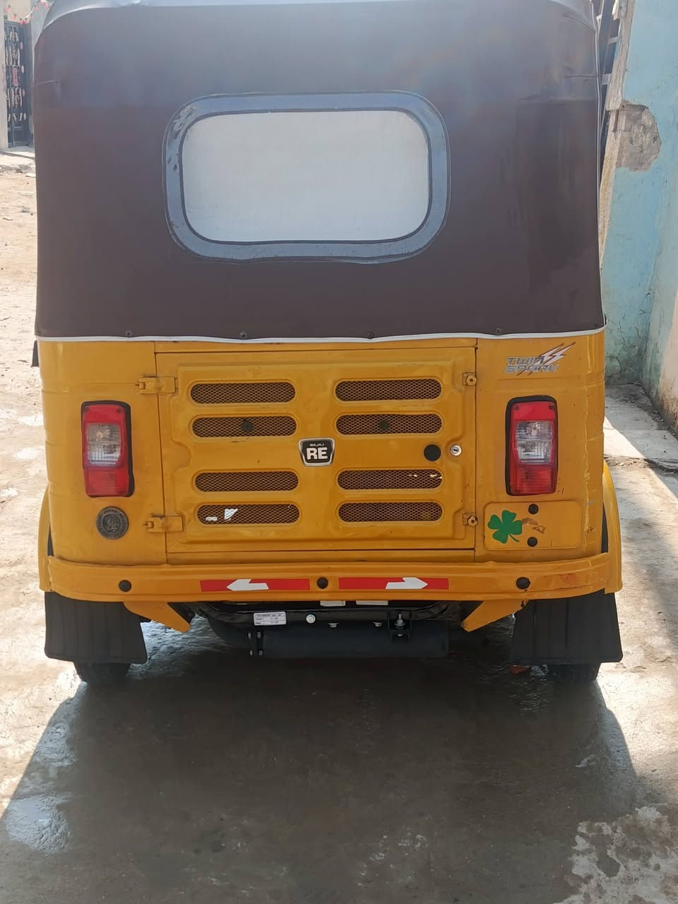 السلام عليكم شباب تكتك لبيع موديل 18 بيهة بس لغد ودوس والشعير خاص  ( ***********
