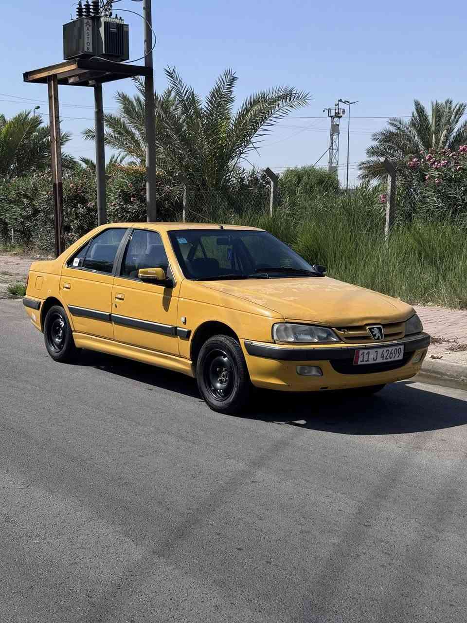 بيجو بارص ٢٠١٥ رقم بغداد بسمي سياره متعوب عليه كفاله عامه عله وضع الشركه مكينه بيه ضمان ٥ سنوات تبريد ثلج داخله عله وضع الشركه ماشيه ١٨٦ الف حقيقي بيه تخم تاير جديد مكاني اعظميه 
رايده ٤١ وبيه مجال ***********
