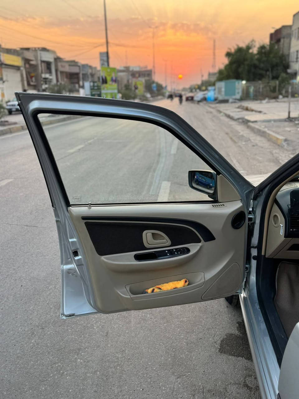 بارص 2024 
 تخم تاير جديد 
اسبير منازل 
 سياره نظيفه 
العنوان بغداد 
 هاتف***********
