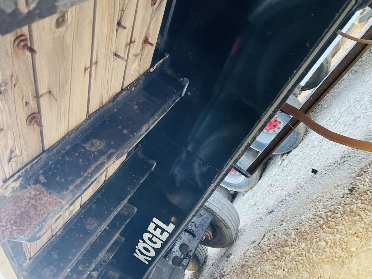 فلات بؤفروشتن علوج  كؤجيل  دنگير ساف  سه فحه ي ٦٠ شوين كه لار سعر ***********
