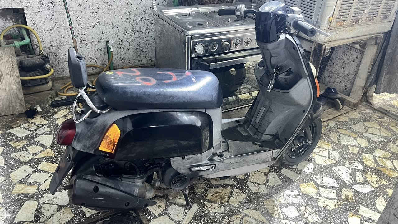 سلام عليكم
دراجه ماكس بوليسي مال رمبه قبل شهرين نزلتهه على ايدي 

دراجه مكفوله من جاملغ لجاملغ 

برغي ما مفتوح ونضاف شوفت عينك 

كراتين شرط شلعه ومعدل محرك مكفول ما محطوطه عليه سبانه ترايك الكربله 

كفرات بلادي كله مختم لايت زنون عالي ناصي كهربايات كلهه شغاله اشاير بك لايت 

بريك كدام دسك  قفل ستير قفل جوزه قفل تاير  دراجه نكره سلف تجي وشوف بعينك 

صالنصه كاتم بلاديه مختم (السعر)(٩٥٠الف)( العنوان نجف  عسكري كبل )رقم(***********
