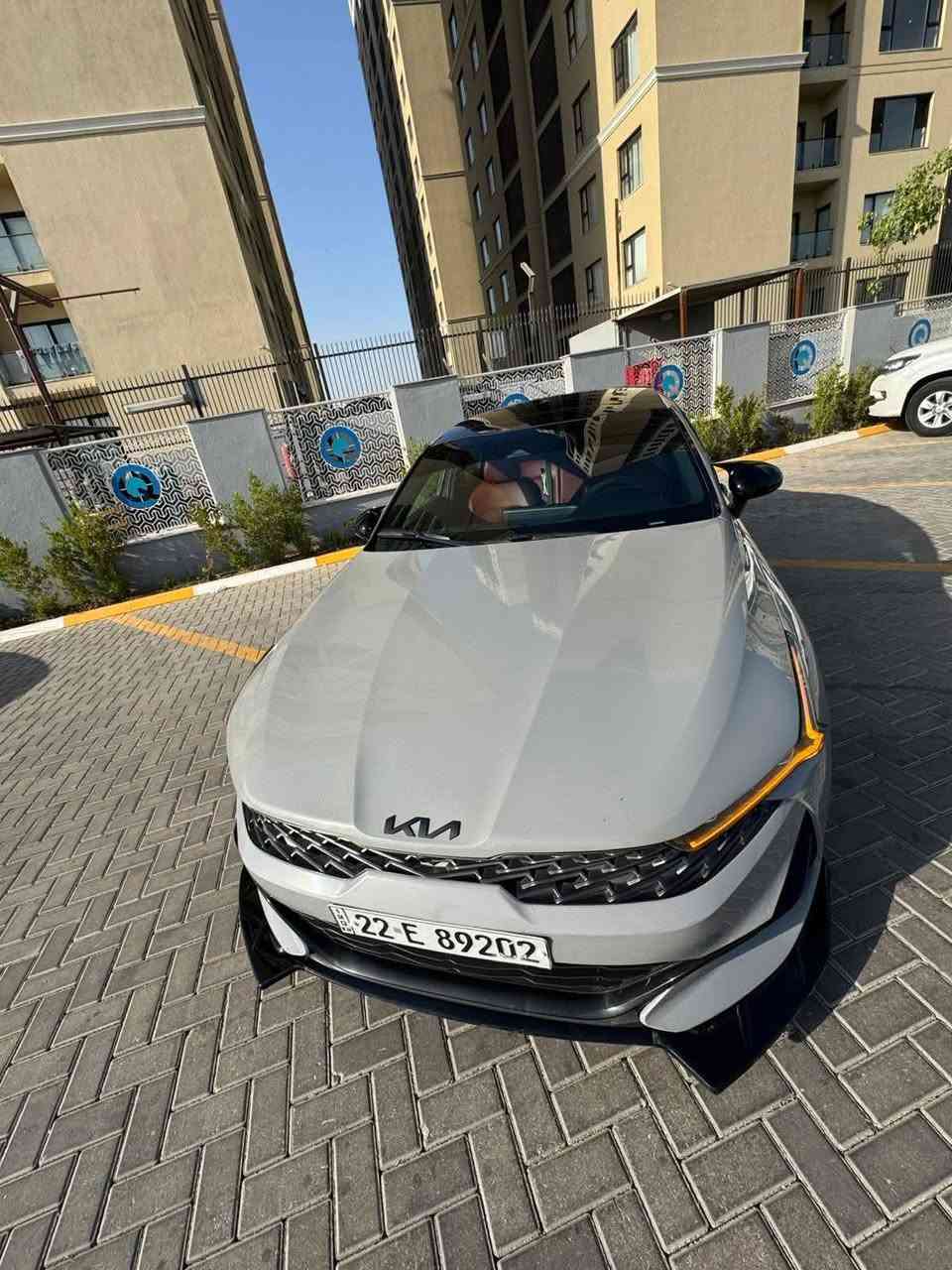 للبيع k5 كي فايف جيتي لاين فول مواصفات مديل2023 رقم اربيل  سياره لون مميز /سمنتي /بنوراما
حادث بيه بنيد وجملغ وجاملغ خلفي ربع صبغ السياره كفاله #لغد_شاصي_كفاله 
صور الحادث موجوده +السونار
سياره موصفات GT LINE فول
رادار امامي + قياده ذاتيه + تحديد مسار
داخل احمر + كراسي كهربائ + تدفئه بل كشن
رادار جاني + اشاره بل مري + اربع وضعيات قياده
مكينه 1600 تيربو ✈️
سياره جديده بمعنه الكلمه 
السعر 180 بيهه مجال حق الجيه
العنوان بغداد الاعظميه 📍  لتواصل ***********4
***********
