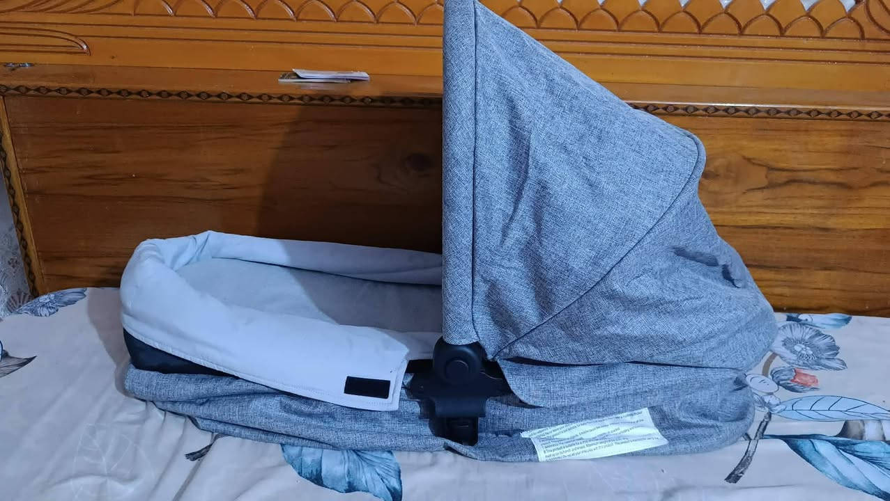 الجرباية للبيع والكرسي والسرير واليدوي  العنوان خاجية شارع 40 رقم ***********
