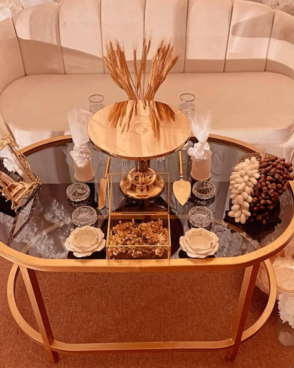 السلام عليكم
كوشة للبيع غراضها كلهن بعدهن جديدات كوشة راقية جداً متكامله

 كولشي  ما ناقصها سبب الببع عدم التفرغ العنوان بغداد 

للاستفسار الاتصال على رقم او مراسله خاص
***********
