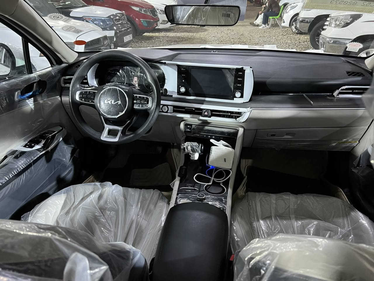 يالله 
سلام عليكم 
كي فايف 2023 
خليجي رقم اربيل 
بصمه شاشه كاربلاي 
بيه بارد بل جاملغ جهة السايق شويه تقريبا ربع 
مكاني ناصريه مركز 
السعر 220 مجال قليل 
***********
بيع فقط
