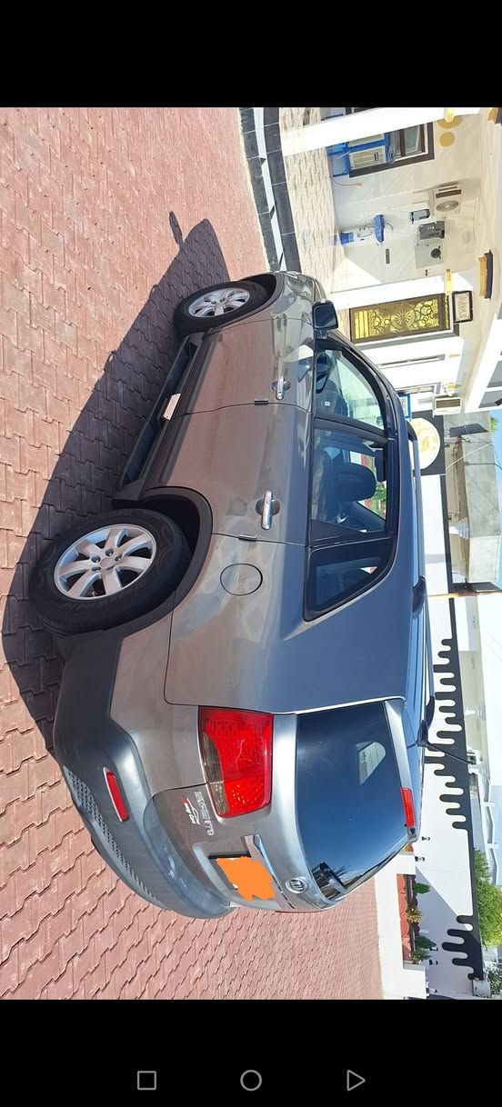 للبيع كيا سورنتو موديل 2013 رقم كركوك دولي سنويه لغايه 2030 شرط التحويل السياره بيه نصف باب سايق خلفي صبغ السياره محرك ٤ سلندر ٢٤٠٠ بشرط السياره تخم تاير صدر تبريد دوشمه كله جديد السياره جديده مال جناي السعر 140 للإستفسار الاتصال على هاذه الرقم *********** العنوان كركوك الحويجه العباسي قريه العيون
