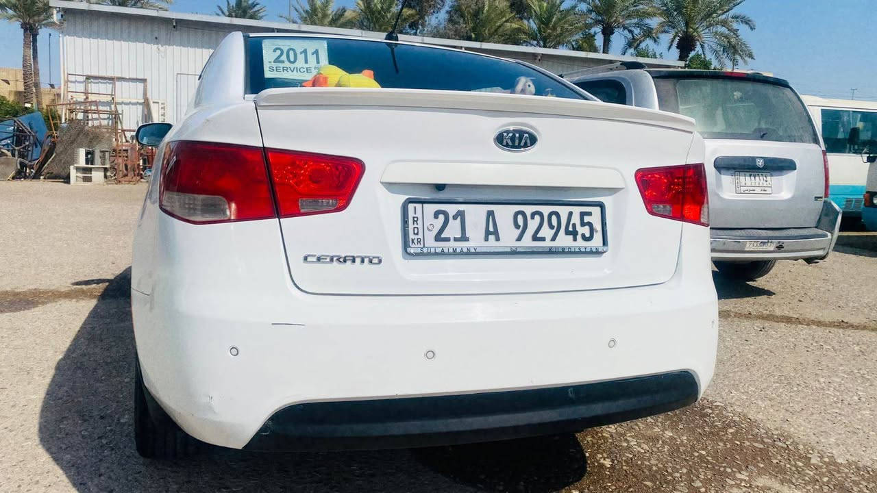 السلام عليكم كيا سيراتو  خليجي
موديل 2011 

السياره مكفوله من ضربه وتبديل وصبغ 

رقم  سليمانية باسمي 

السنويه ل 2029  

 مواصفات 

حساسات خلفيه 

شاشه مع كامره 

اشاير بالمري مع مري شفط 

داخل لونين اسود وماروني 

دوشمه  جلد كشنات وارضيه بالنواب جديده 

غرفتها كلش حلوه نضيفه 

لايت لد ثلجي 

محرك 1600 دوش  مكفول 

تبريد ثلج ❄️ تدفئة  فول 

تايرات تخم 

السعر 108 وبيها مجال 

مكاني صلاح الدين /الدجيل 

***********

