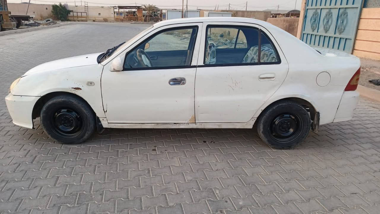 للبيع جيلي سيكي مديل ٢٠١٢ مكفوله من ضربه وتبديل وصبغ  سياره جاهزه من كلشي مكينه وكير مكفولات حداديه 75 بل ميه مكاني نجف حي ميسان السعر 26 وبيها مجال للشراي *********** رقم بي وتساب مكلف بلنشر مكلف بلنشر مكلف بلنشر
