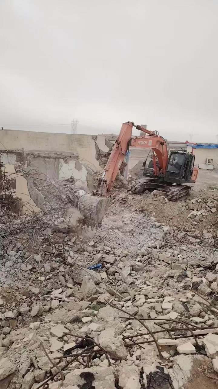 جاهزين تفليش الدور والمباني بمواده يعني بدون افلوس معه تعديل لارضيه ***********
