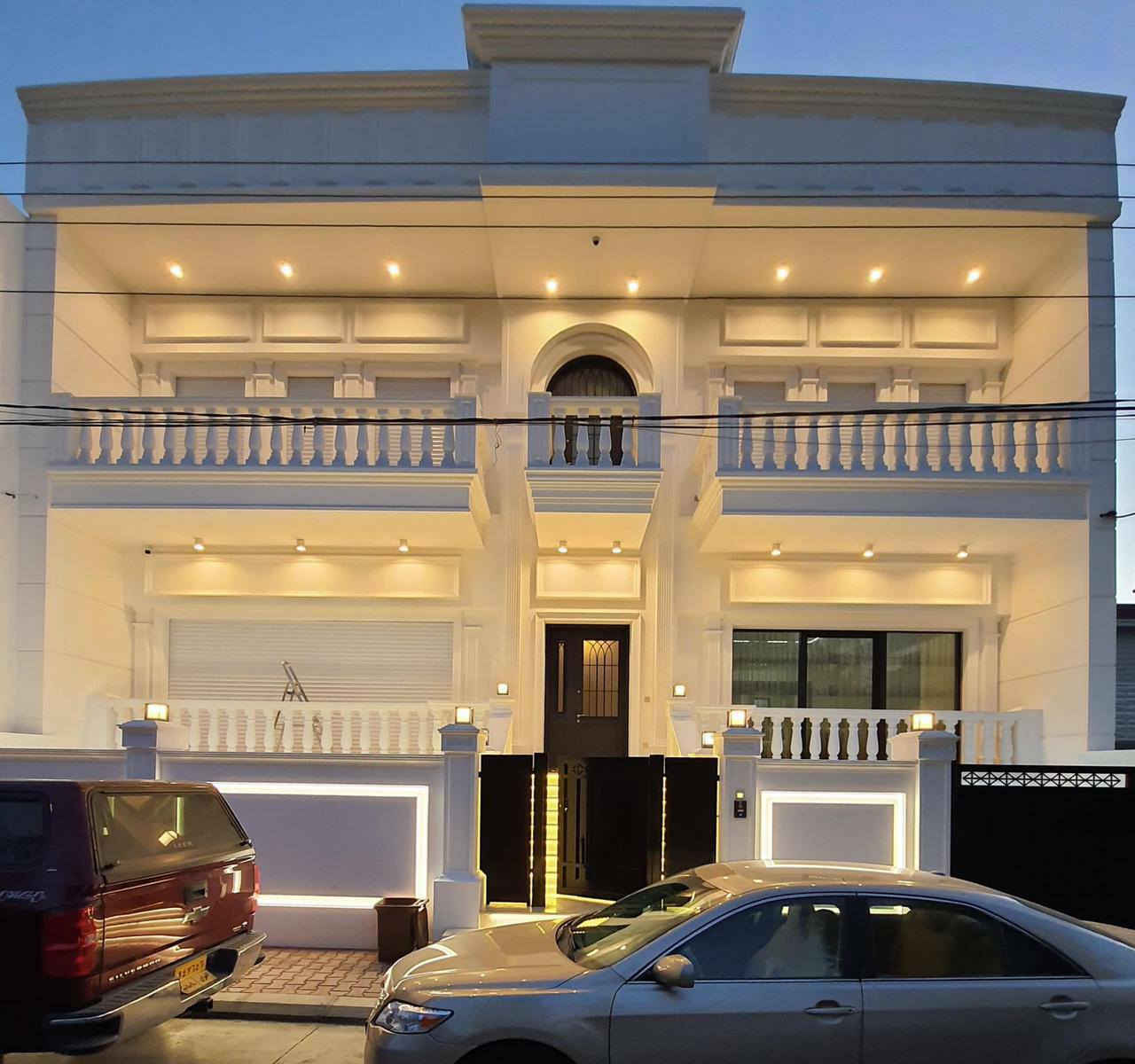 تصميم وتنفيذ واجهه منزل طابقين  بطول ١٥م بطراز كلاسك 

لطلب التصاميم التواصل ع الارقام التاليه 
***********
***********
او زياره مكتبنا في محافظة بابل حي الكرامه مجاور مطعم بروتين
#ـواجهات #ـتصميم #ـتنفيذ #ـمقاول #ـاشراف
