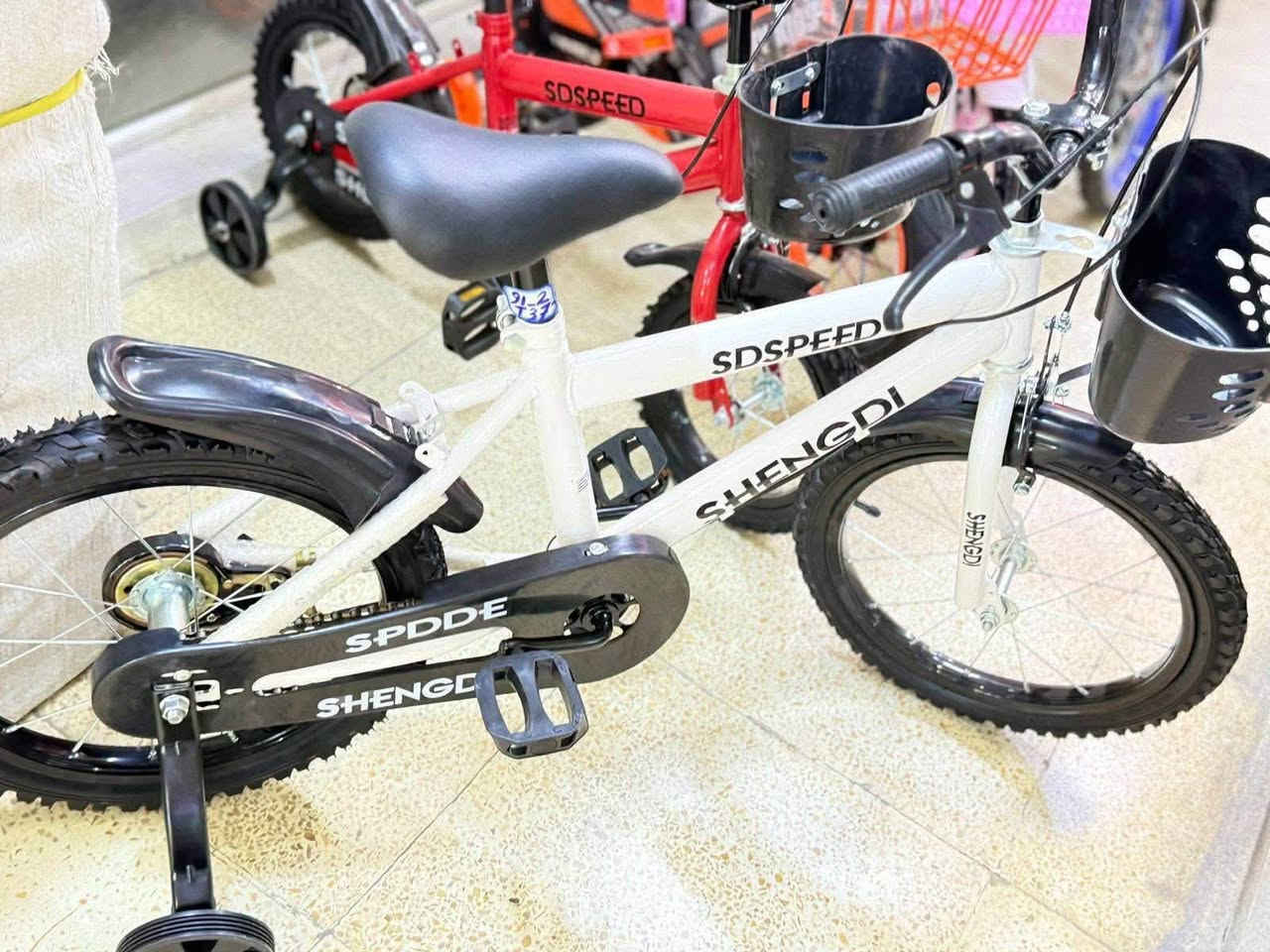 🚴‍♂️✨ انطلق بحرية واكتشف العالم على طريقتك! ✨🚴‍♀️

استمتع بتجربة قيادة سلسة مع أحدث موديلات البايسكلات بتصاميم عصرية وجودة عالية!
✅ إطار قوي وخفيف الوزن
✅ مقاعد مريحة لمسافات طويلة
✅ سرعات متعددة تناسب كل الطرق
جخ✅ متوفرة بألوان تناسب كل الأذواق

💥 مثالية للنزهات، الرياضة أو التنقل اليومي!

📦 اطلب دراجتك الآن وتمتع بعروض حصرية لفترة محدودة!
📲 تواصل معنا للمزيد من التفاصيل
#مكتبة_الولاية
 كوت حي جهاد نهايه شارع صبر
***********
