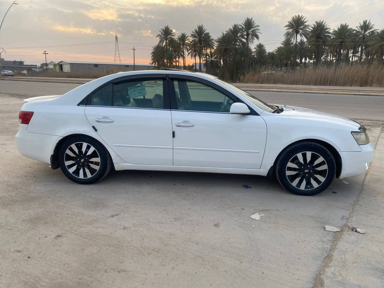 السلام عليكم سوناتا ٢٠٠٨ ليبل واحد السياره كله بدون ضرر موجود السونار بالصور السياره رقم دولي ب اسمي ثاني يوم التحويل السياره جاهزه تخم تاير صدر امامي خلفي مابيه اي نقص محرك٦ سلندر السياره بدون رواجز  للسعر اتصل ع الرقم  ***********
