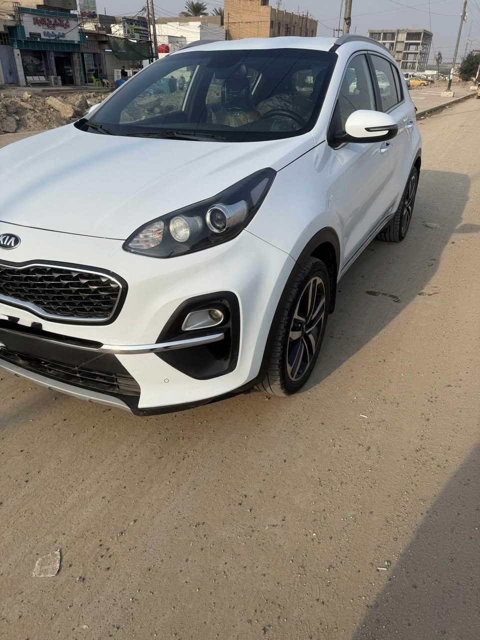 السلام عليكم
سبورتج ٢٠٢١ خليجي كفالة من الصبغ والتبديل 
مواصفاتها ( بصمة / جلد/ شاشة اصلية/ حساسات امامي خلفي ) 
رقم بغداد تحويل مباشر
مكان السيارة بغداد السيدية  
السعر ٢٠٥وبيها مجال 
للاتصال: ***********
