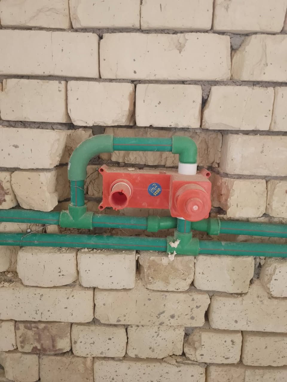 بايب فيتر للتئسيسات الصحيه عامه(سباك )
شبكات مجاري 
شبكات ماء ppr
غاز
تقطير السبالت 
ساحبات هوائيه ppc
مكنسة كهربائية مركزية
شلالات 
مسابح 

*********** مركز البصرة

