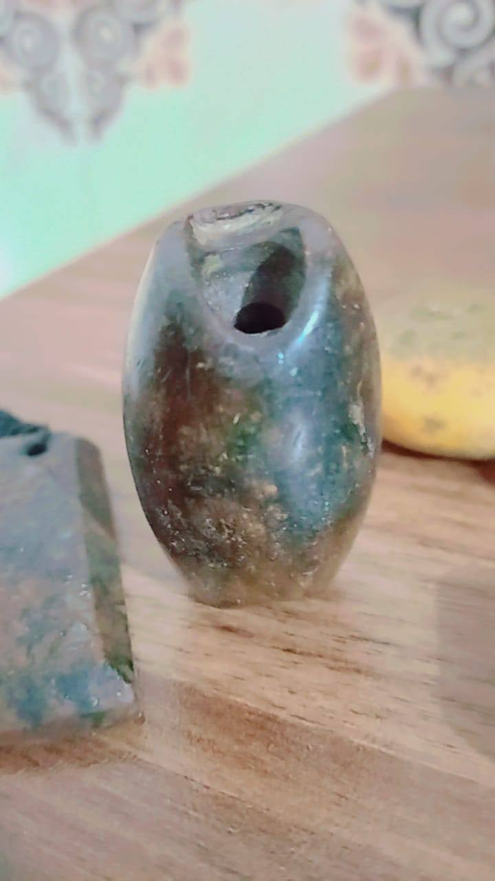 سلام عليكم عندي احجار اريد ابيعهن مكاني بغداد مدينه الصدر قيم السعر واني بخدمتكم ***********
