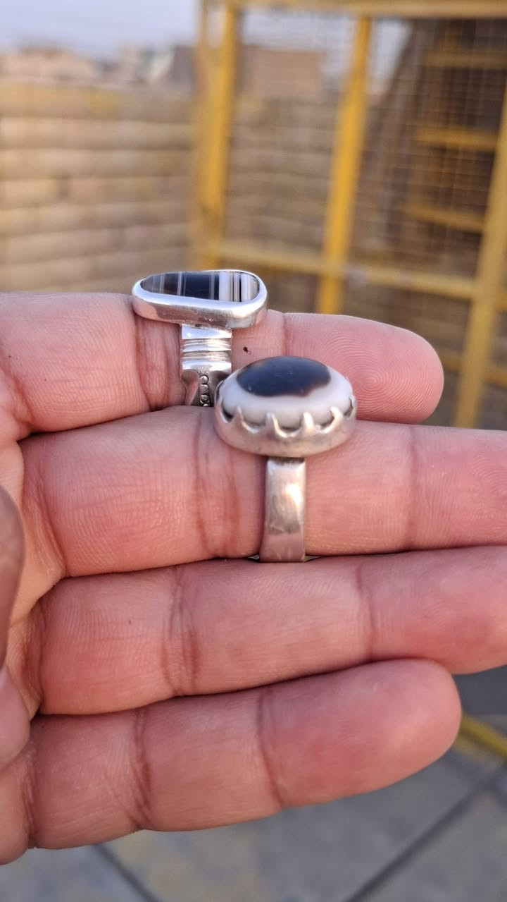 يا الله قطعتين يمانيات صياغات ثكيله 
سعر القطعه ١٥٠ الف مكاني بغداد مدينه الصدر لا يوجد لدي توصيل


**إذا كنت صاحب هذا الإعلان وتريد حذفه لأي سبب، رجاءا أرسل رسالة إلى الدعم الفني**