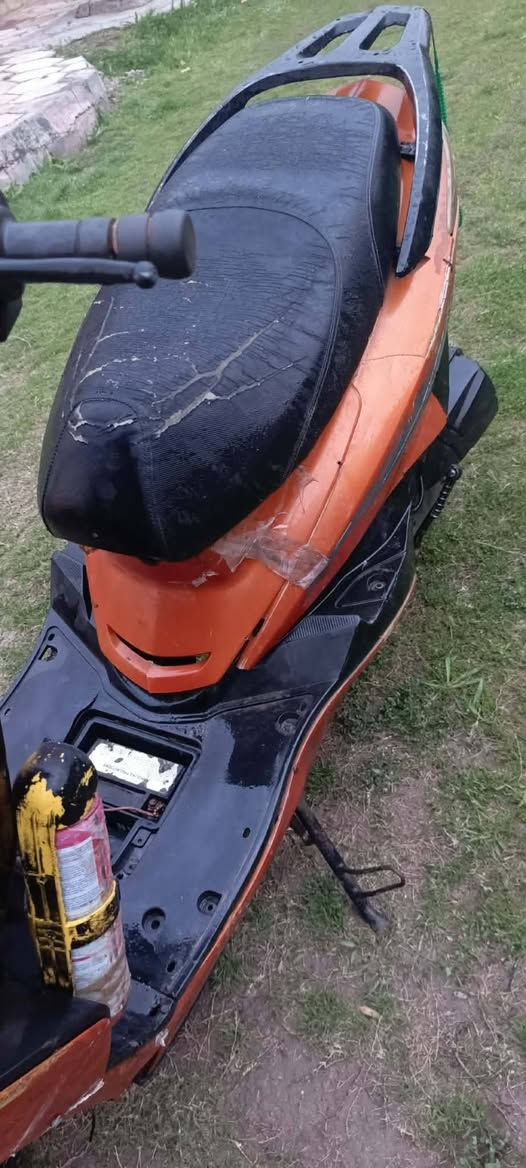 سلام عليكم دراجه ياباني محرك كلش حلو مامفتوح. نشطه. كهربائيات كله شغاله سلف هندر  مكان مشروع المسيب الرقم *********** السعر ٢٥٠ وبيه مجال شي قليل  شراي تعال وبيك خير ودلل مو شراي لاتعبني الرقم ***********
