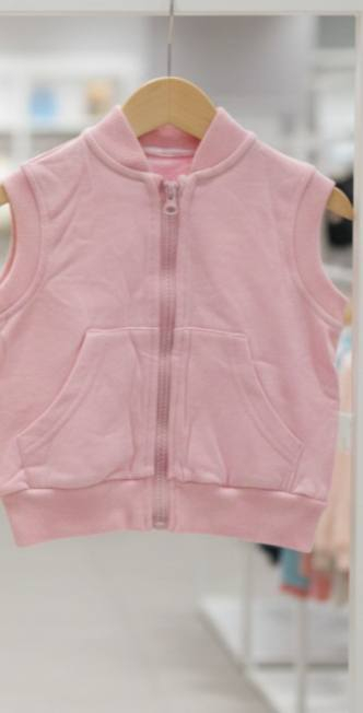 #ملابس اطفال بهاري وشتائي 
كل قطعتين ب( 5 الاف )
يوجد توصيل داخل الحله والمحافظات 🌟


**إذا كنت صاحب هذا الإعلان وتريد حذفه لأي سبب، رجاءا أرسل رسالة إلى الدعم الفني**