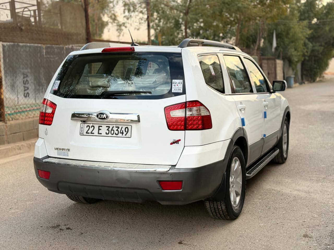 🌷ببركة الصلاة على محمد وآل محمد 🌷للبيع كيا مهافي موديل2014  لون ابيض  رقم اربيل الدولي الجديد ب اسمي هزه وفحص وسنويه كله جديد تريد تحويل وكاله ثاني يوم بيه بارد جاملغ الخلفي بسيط  شي    مواصفات  فول ماعده البصمه ول فور ويل  ابواب كشنات جلد وكهرباء فتحه سقف طكتين گير ومحرك مكفولات برغي ممفتوح بيهن على وضع الشركه مكينة 6 سلندر 7 راكب 3 ثلاث قطع تبريدً مركزي منفصل شاشه كبيره وكامره دواره فول تحكم ستيرن جهتين كروز مثبت السرعه مانع الانزلاق لد امامي ولد خلفي  نضام منحدرات كشافات زينون لايتات زينون بك لأيد LED ويل كب كبير مود درايف ثلاثه انضمه قياده سبورت وسمارت وايكو اقتصاد البانزين كشن كهرباء  داخل لونين بيجي واسود وبعد بيها مواصفات اكثر / مكان السيارة بغداد- الرصافه🌷🌹🌷🌹
للاستفسار الاتصال على 
الرقم  ***********وبيه واتساب#السعر_154 🌹🌹 وبيها مجال  للشراي🥀🥀
ملاحظة ⚜️ السيارة كاملة بدون اي نقص العنوان بغداد العبيدي
