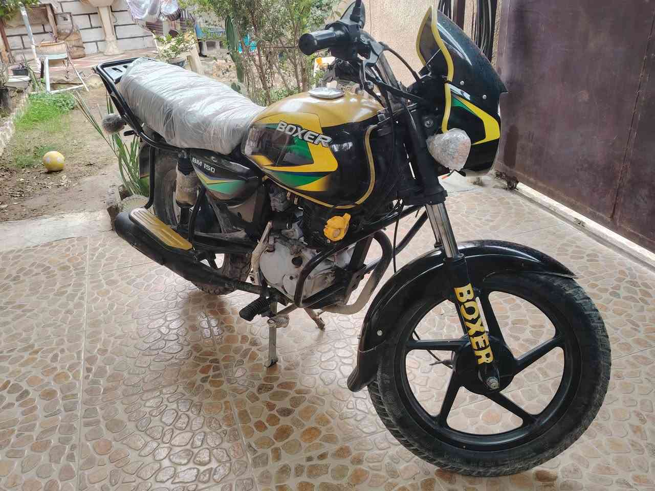 للبيع بوكسر ٢٠٢٠ اصولي اوراق شرط الترقيم دراجه حلوه بس يراداها ترتيبات شويه مكاني تقاطع الوجيهيه السعر ٨٠٠ وبي مجال ***********
