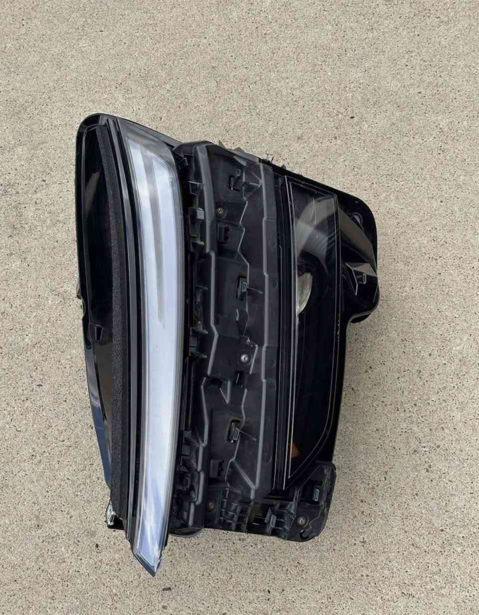 لايت تسلا موديل Y 2025 juniper
بلادي مال تفصيخ يعني مو صيني سنه وتعطل المحولة مالته
جميع الملاحظات واضحة بالصور
السعر ٥٠٠ الف 
يتوفر توصيل


**إذا كنت صاحب هذا الإعلان وتريد حذفه لأي سبب، رجاءا أرسل رسالة إلى الدعم الفني**