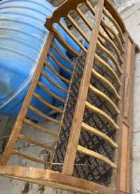 جرّباية أطفال • سرير أطفال • قابل تفاوض